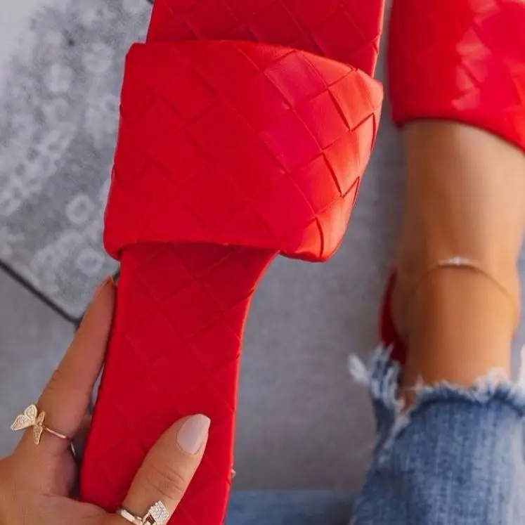 

TINA New Trendy Solid Color Rhomboid Non Slip Outer Wear Slippers Women Shoes Slippers Flat, Red,black,khaki