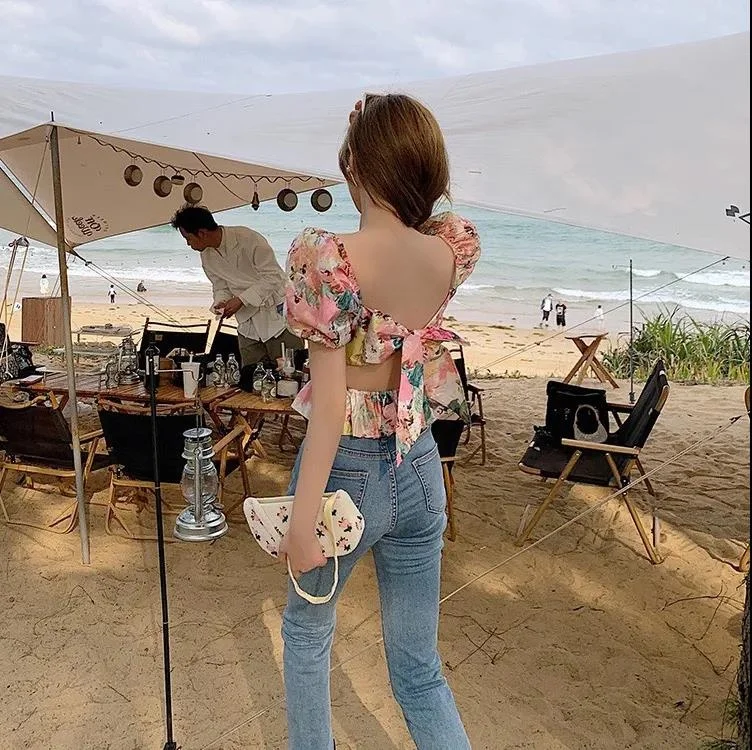 

Women's summer design new retro french square neck puff sleeve bow floral Blouse Tops, Picture showed