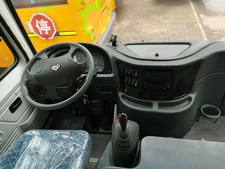 
New 7.5M 26-30seats rear engine city bus for Africa 