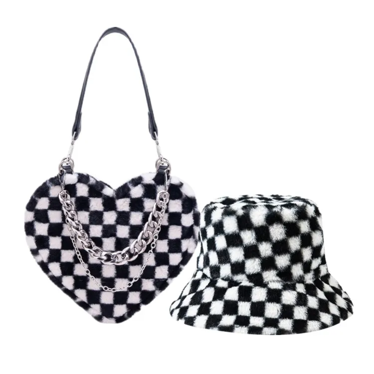 

Winter black and white checkered faux fur handbags with match bucket hat set heart shape women clutch purses plaids handbags