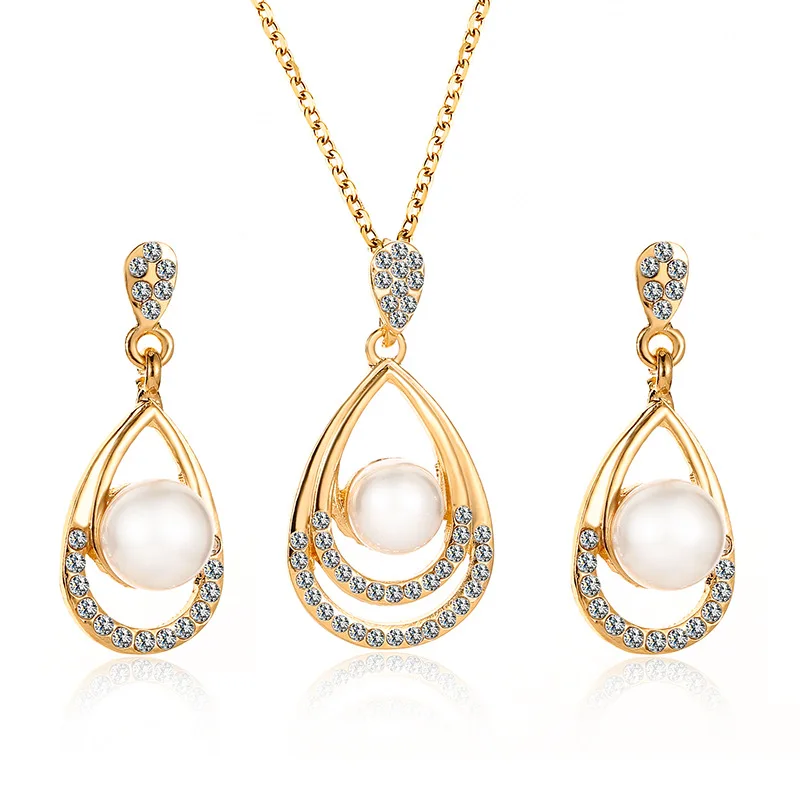 

HOVANCI Factory Direct Celebrity Waterdrop Pearl Necklace Earrings Set Crystal Waterfresh Pearl Jewelry Set For Wedding