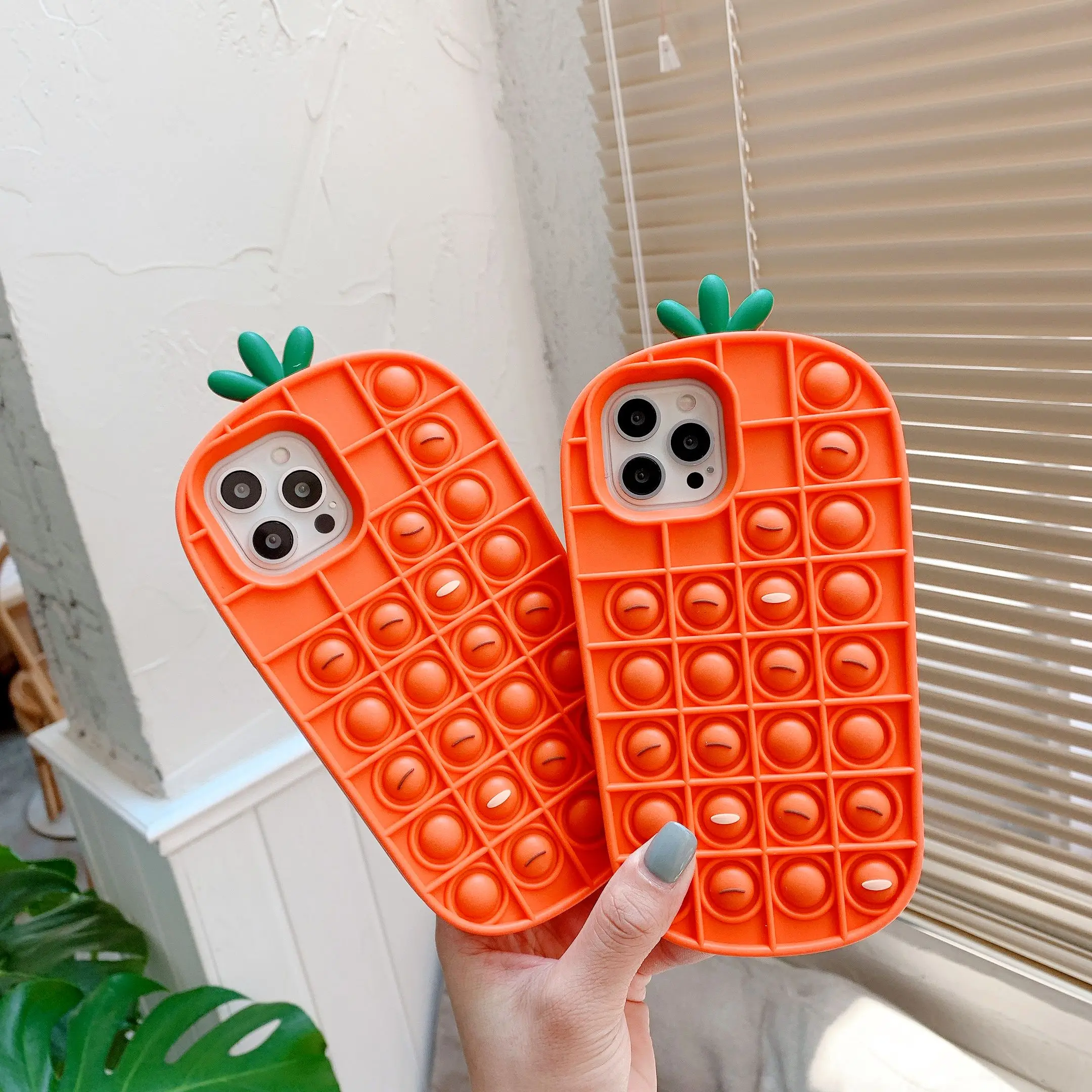 

Funny Pressing Releasing Reduce Pressure Soft Silicone Radish Phone Case For iPhone 12 11 Pro Max X 6 7 8 Plus Cover