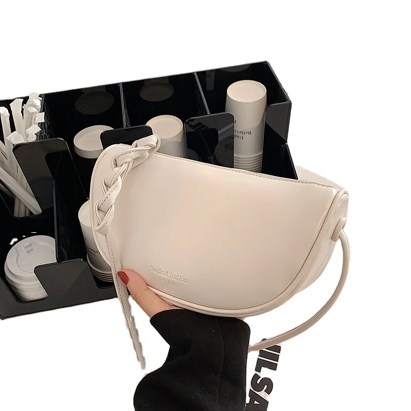 

2022 new fashion versatile design high-grade messenger saddle bag