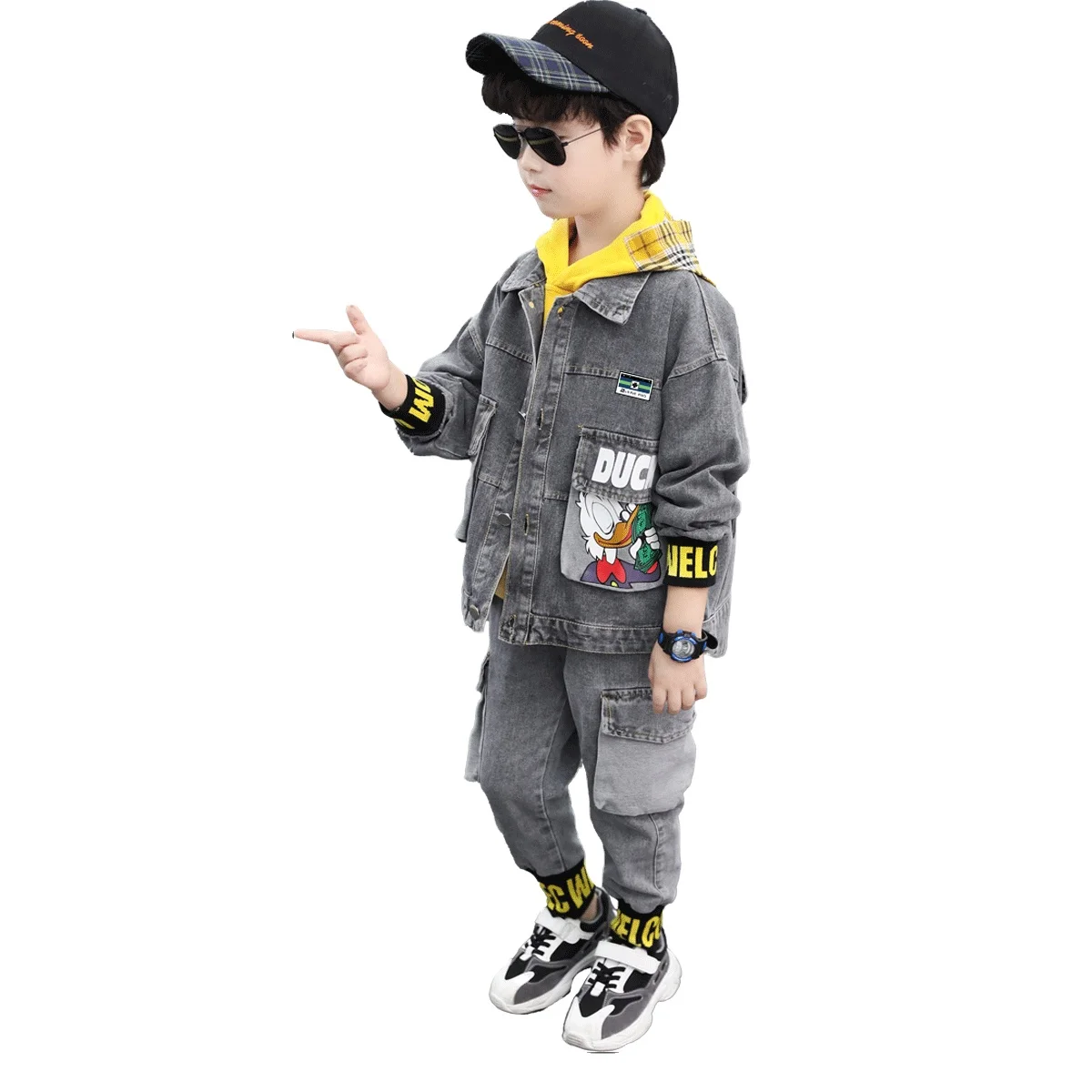 

Children's clothing boys autumn suits 2021 new children's spring and autumn cowboy cartoon handsome three-piece suit