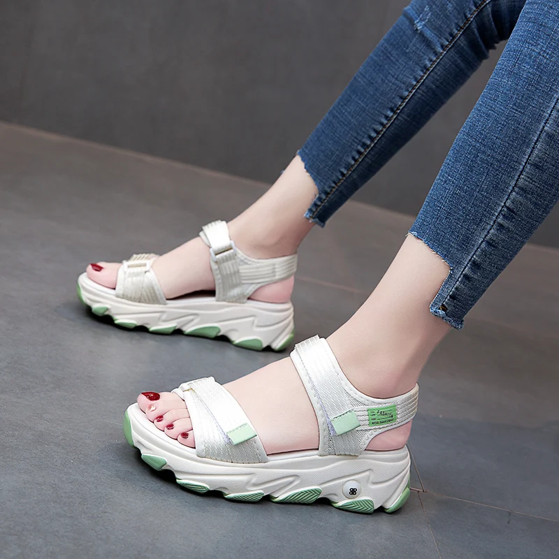 sandalias con suela deportiva primavera verano 2020 Laura Constanza |  Zapalook