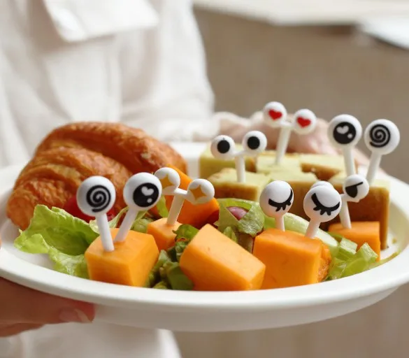 
Wholesale Bento Accessories Mini Eye Fruit Fork Cartoon Plastic Fruit Toothpick Decorative Kids Lunch Box Accessories 