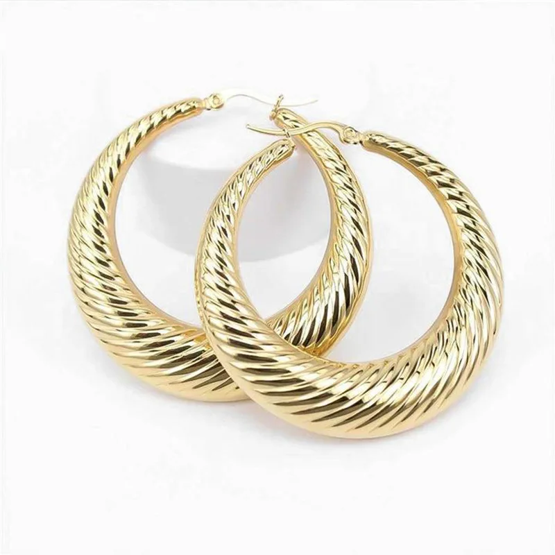 

New design Gold Color Girls Fashion Earrings Round Classic Stainless Steel Women Croissant Hoop Earrings, Gold, silver