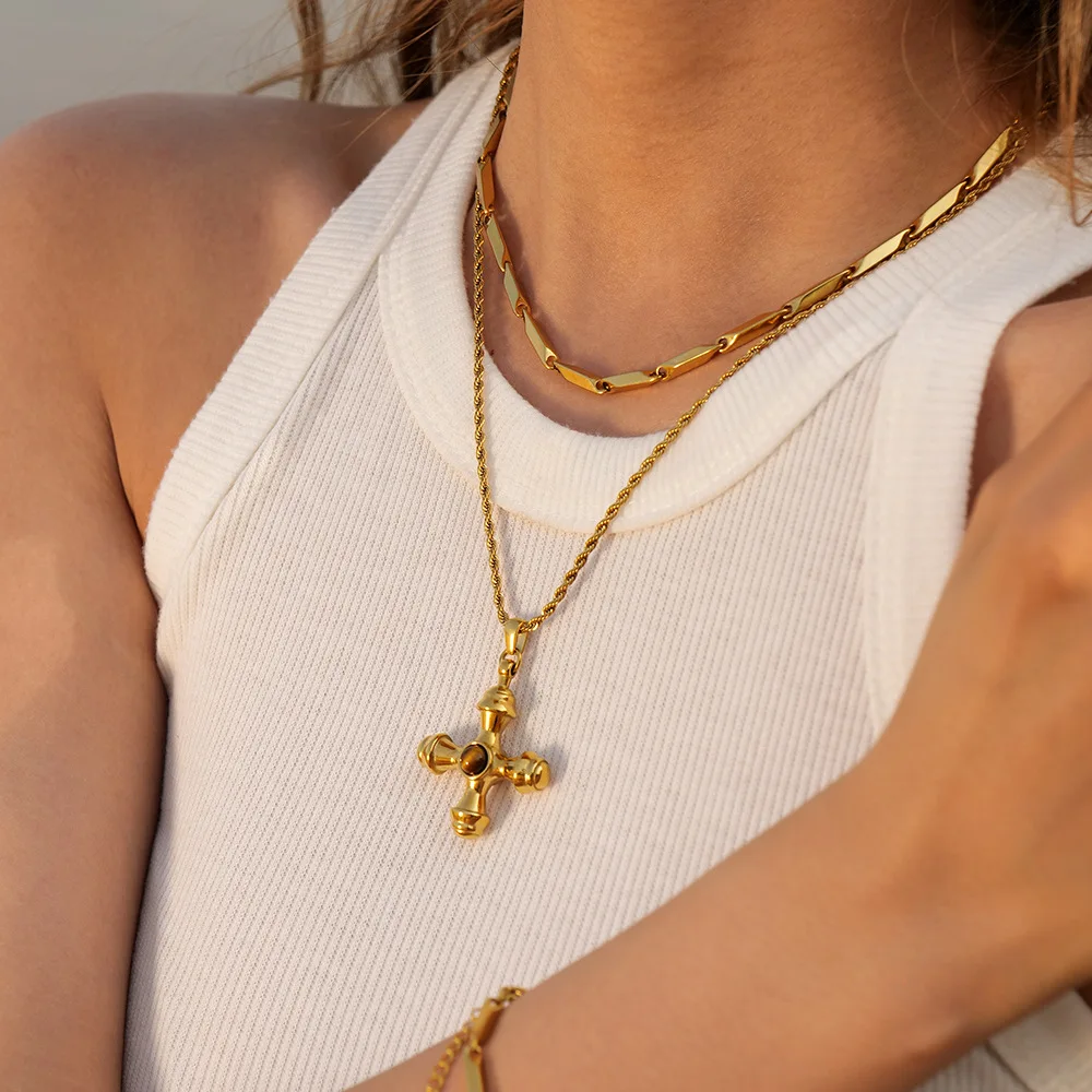 

2023 fashion new stainless steel religious cross chain necklace jewelry tiger eye stone necklace women