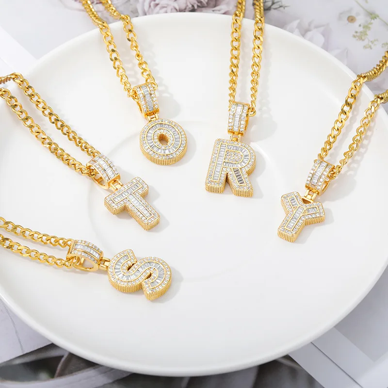 

Full Diamond Alphabet Pendant Necklace Stainless Steel 26 Initial Letter Zircon Pendant Necklace for Women Make Paper Card 18 K