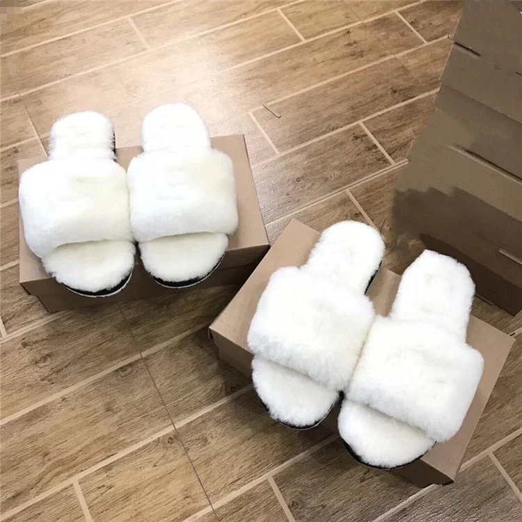 

2021 Winter casual shoes furry outdoor real sheep fur slippers sandals women sheepskin slides for Fashion Girls with CC logo