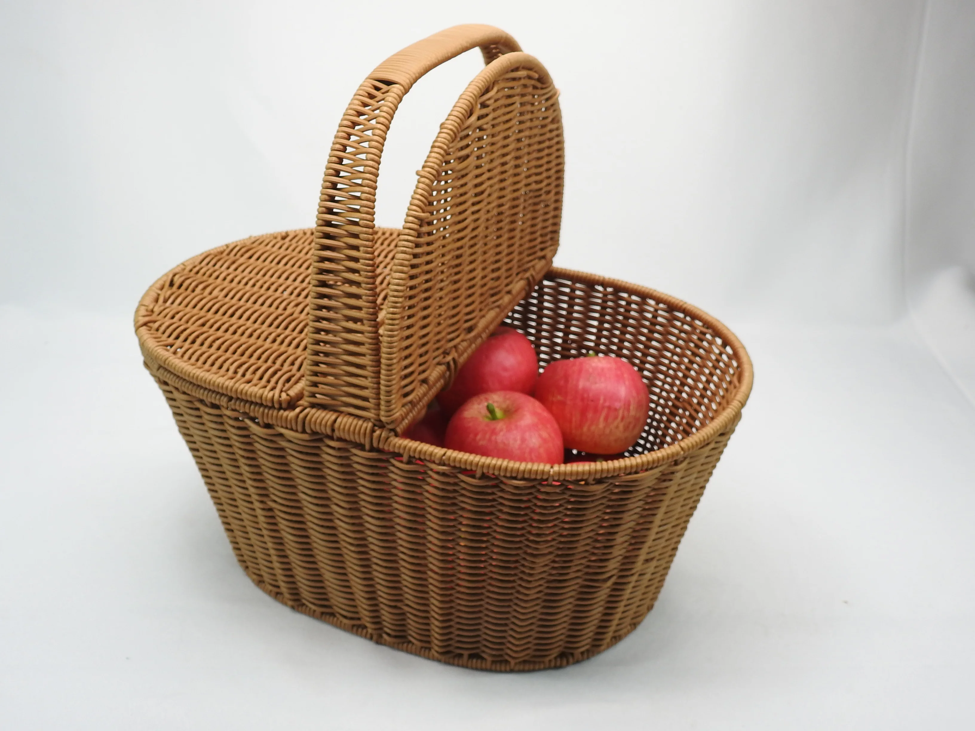Vintage Wicker Picnic Basket Suitcase Style Toggle Closure