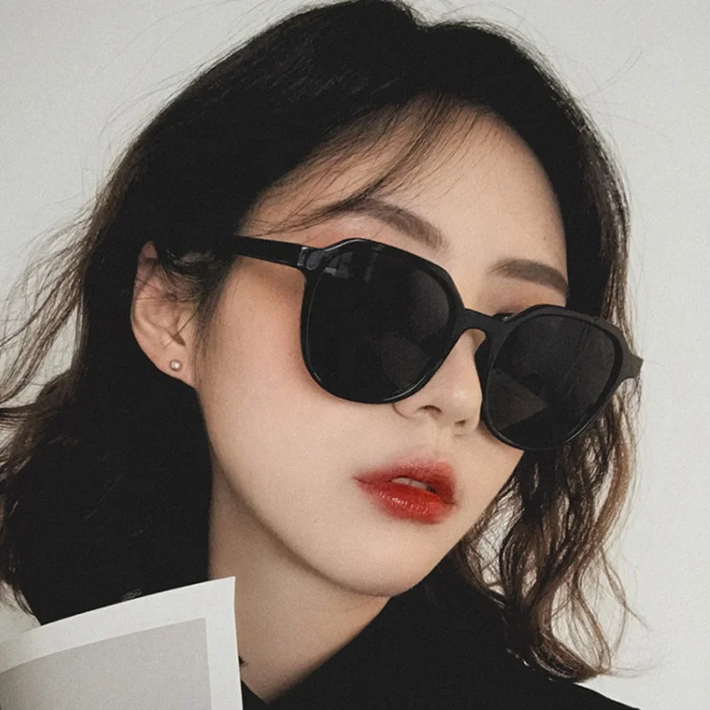 

Wholesale Men Women Vintage Fashion Newest Sun Glasses Round UV400 Lens Luxury Retro Sunglasses 2021 2022
