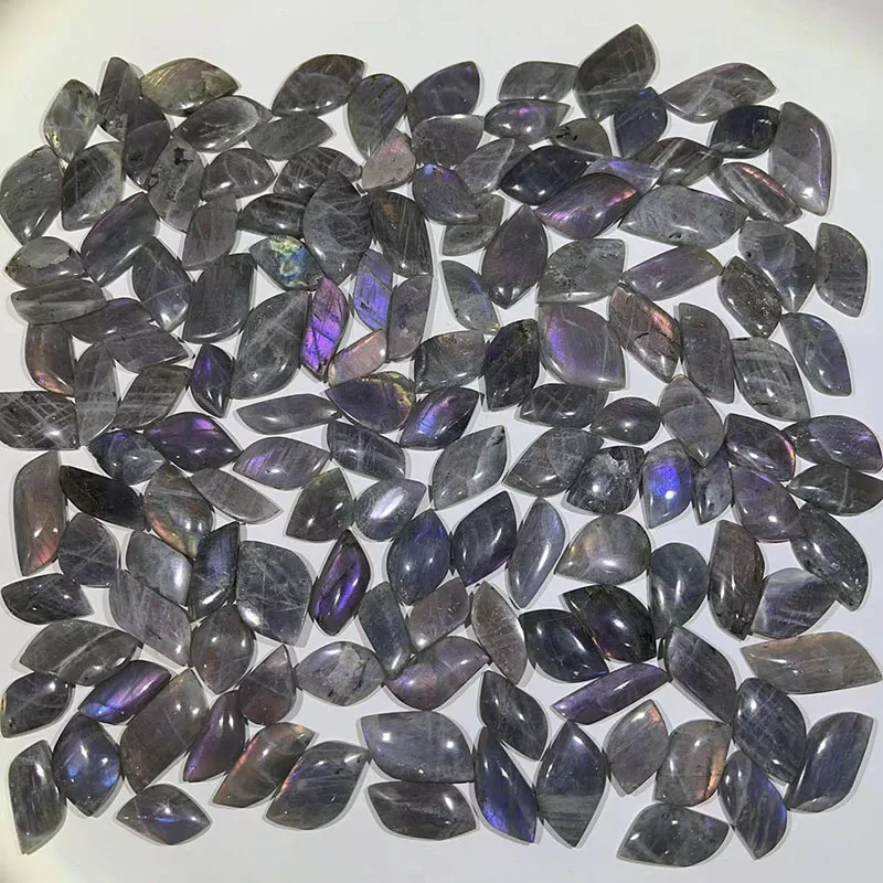 Kindfull Wholesale Good Flash Purple Labradorite Leaf Healing Crystal Quartz Stones Leaf for Meditation