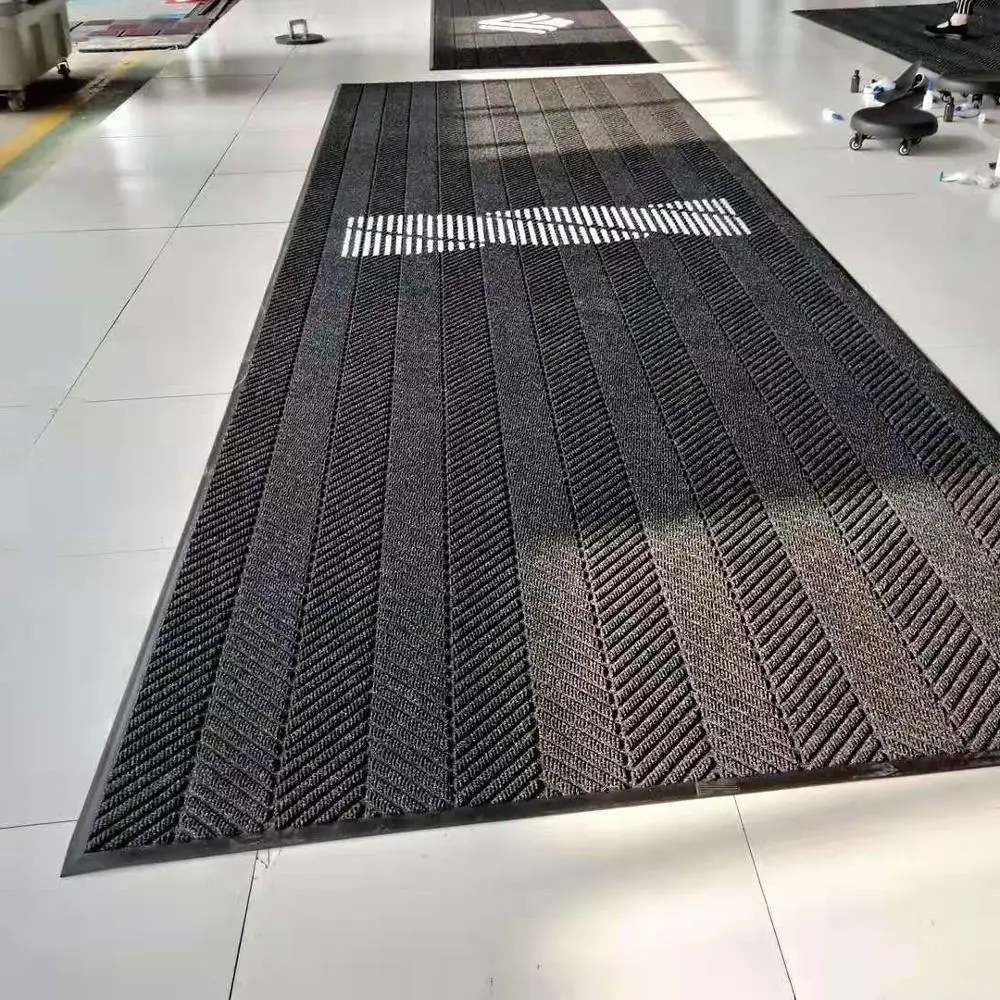 Rubber Tire Pattern Anti Slip Custom Printed Logo Floor Door