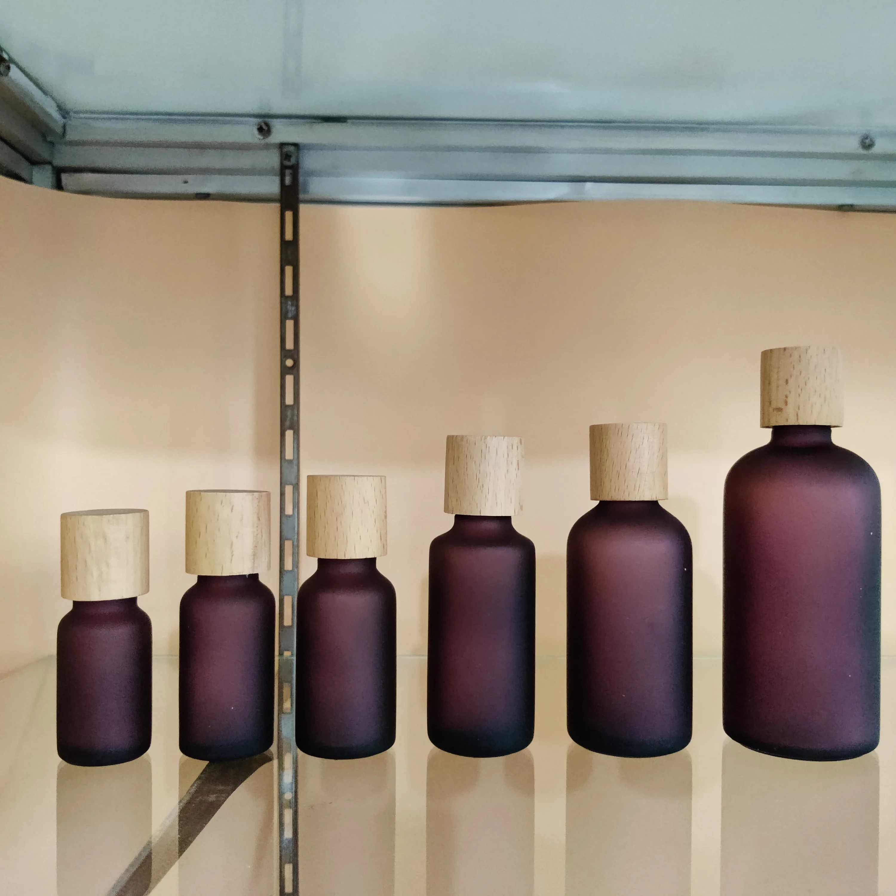 

10ML15ML20ML30ML50ML100ML Purple Matte Glass Bottle for Serum Essential Oil Lotion Balm Potion with Wood Lid