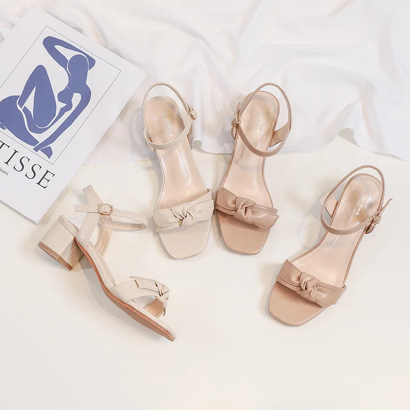 

WOMEN FASHION SINGLE STRAP WITH ANKLE TIE & SQUARE TOE SANDAL, Tan , lt.beige