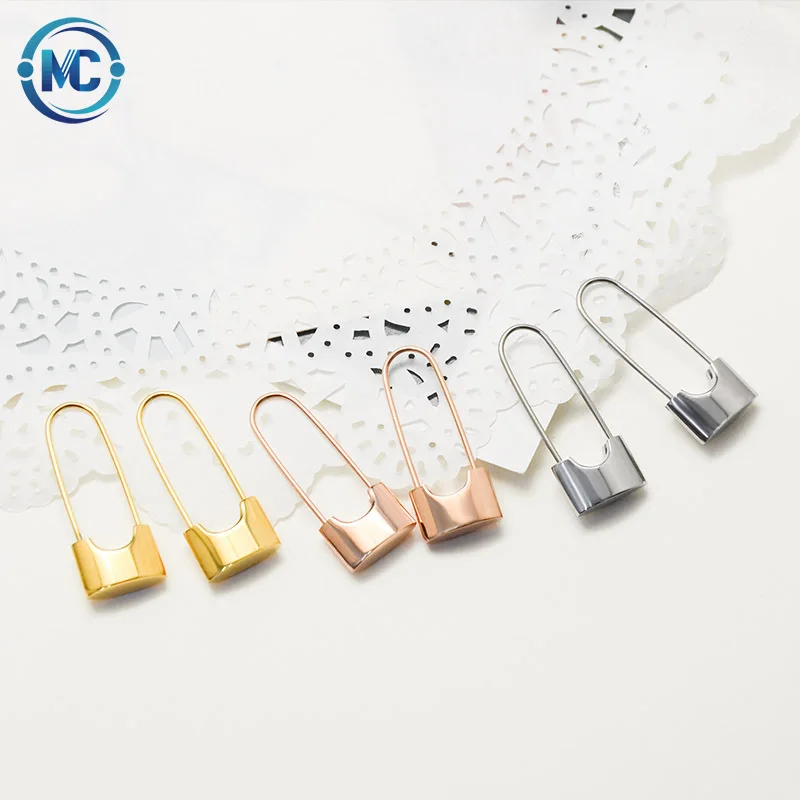 

2021 Fashion Lock Ear Hook Earrings Street Style Stainless Steel Earrings 18K Gold Plated Statement Earrings Women, Gold,rose gold,silver