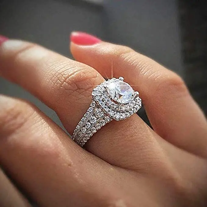 

18K Gold Filed Shiny Full CZ Diamond Ring Exquisite Round Cut Zircon Ring Flash Women's Eternal Engagement Wedding Ring
