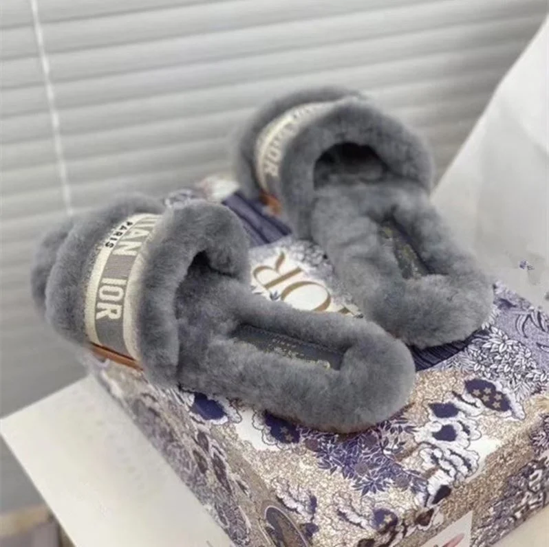 

2021 Autumn winter Real rabbit fur Slippers casual flat shoes embroidered monogram slippers for female women, As picture