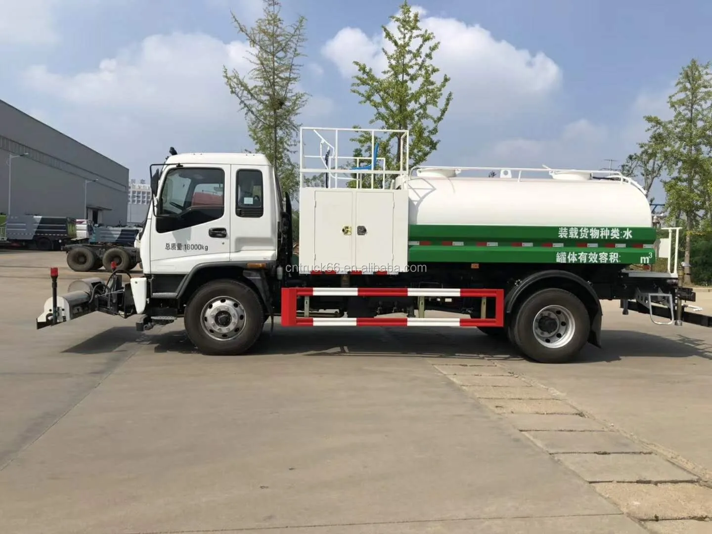 I-SUZU road cleaning truck