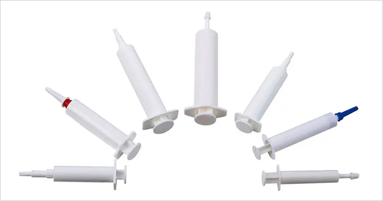 veterinary-syringes-full