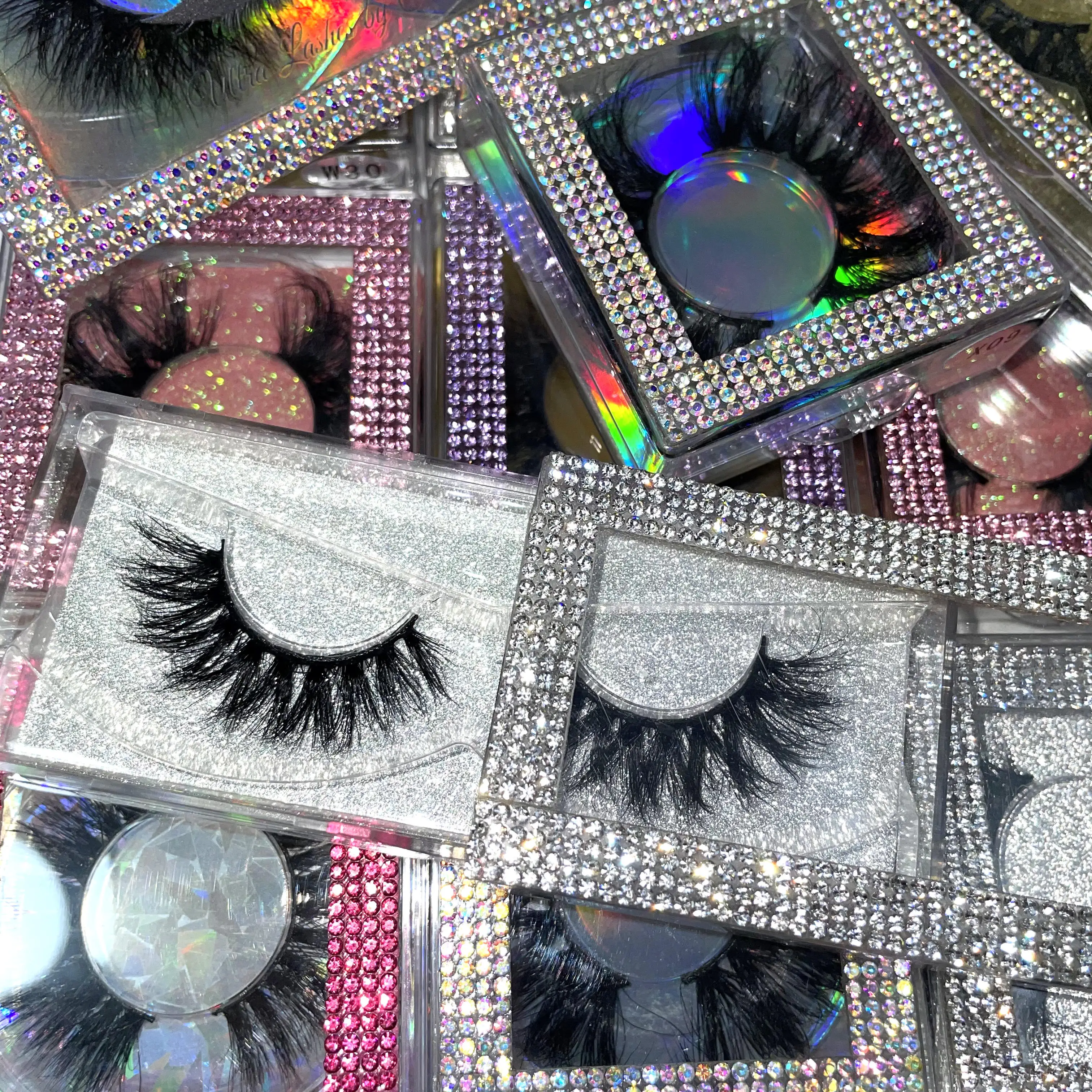 

Luxury custom rhinestone lash case square lashbox packaging wholesale 25mm 3D fluffy mink eyelash vendor, Natural black