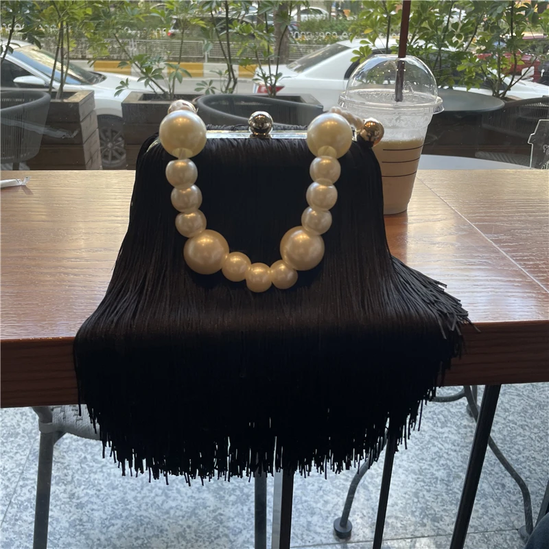 

Girls Fashion Handbag and Purse For Woman Luxury Tassels Tote Pearl Bag Trending Women Evening Clutch Silk Tassels Clutch Bags, Black