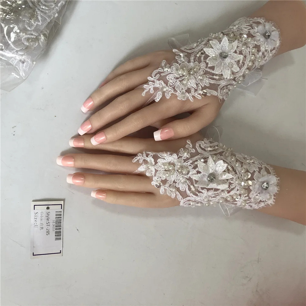 

Bride white hand gloves wedding embroidered gloves pearl lace wedding gloves, Picture color