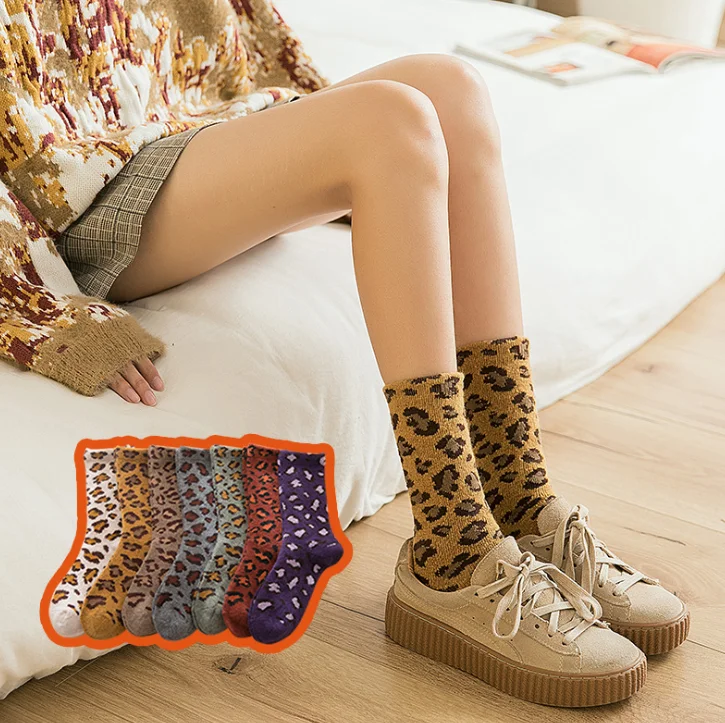 

Thick Leopard Colorful Classic Designer Woman Winter Crew Socks for Women A1-1-5 JLW132, As picture shows