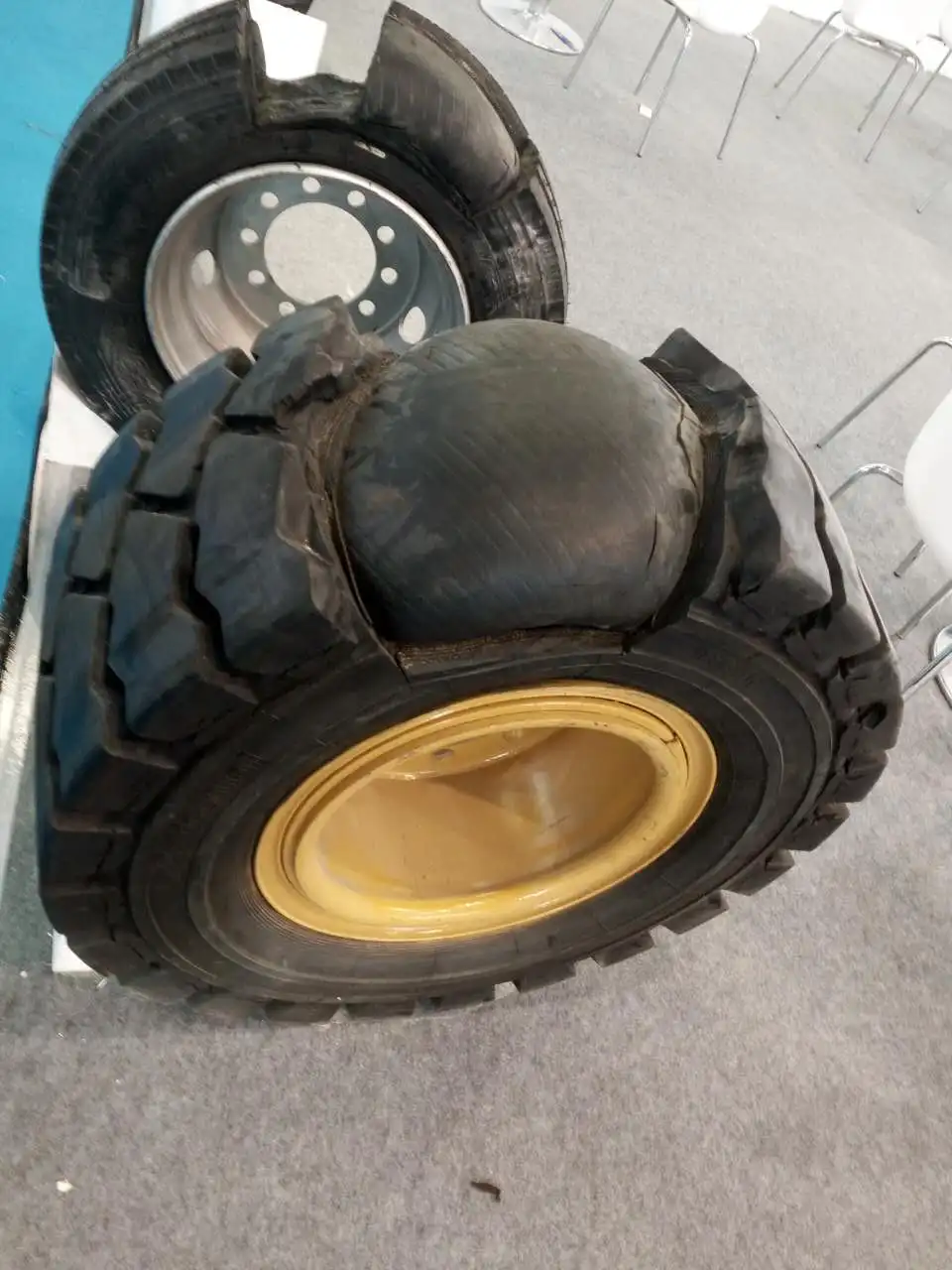 M46 Cannon Gun Truck Tire 1350*380 Polyurethane Filling Buy M46