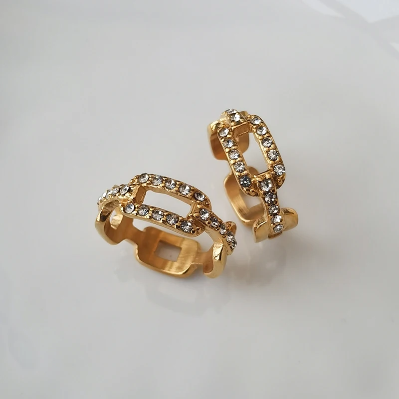 

Wholesale Non Tarnish 18K Gold Plated Stainless Steel Jewelry Micro CZ Cubic Zirconia Chain Ring For Women YF3030