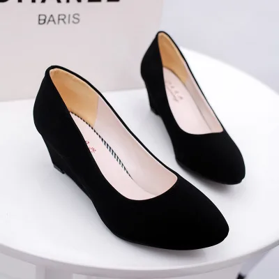 

HLS132 the latest ladies wedge round head shoes wholesale women comfortable pumps shoes, Black,khaki