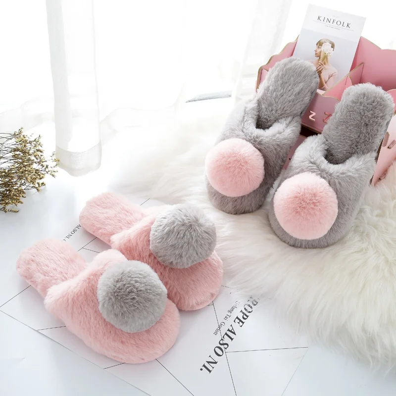 

Fashion Winter Pom Pom Decoration Fancy Fuzzy Faux Fur Plush Slippers for Women, Pink and grey