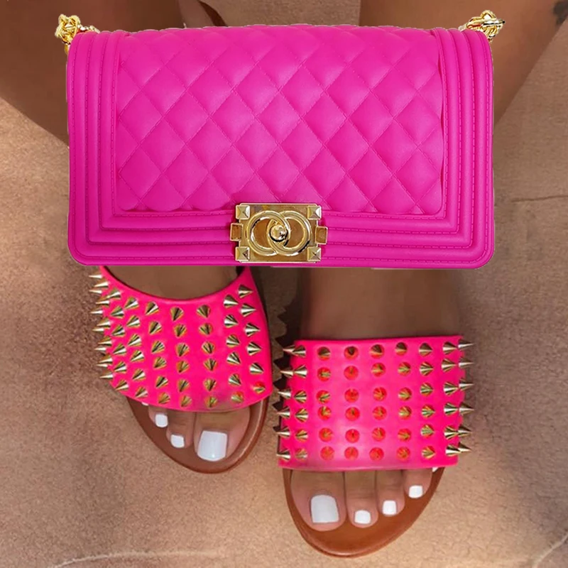 

GW-V3301 OEM women sandals hot summer rivet cut out ladies open-toe beach sandals flat slipper sandals for women, Colorful