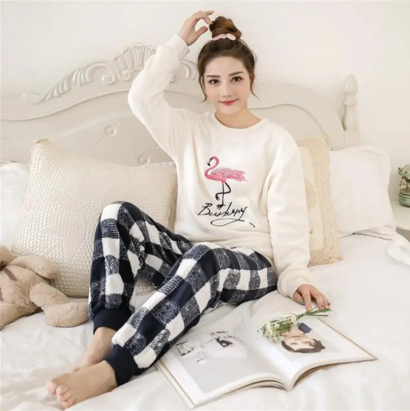 

2021 Women pajamas set Women Thick Flannel Cute Sheep Female Warm Winter Pajama Set Long Sleeve Full Trousers Two Piece 2020, Picture color