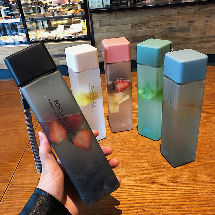 

550ml Square Frosted Plastic Water Bottle Portable Transparent Bottle Fruit Juice Leak Proof Outdoor Sport Travel Camping Bottle