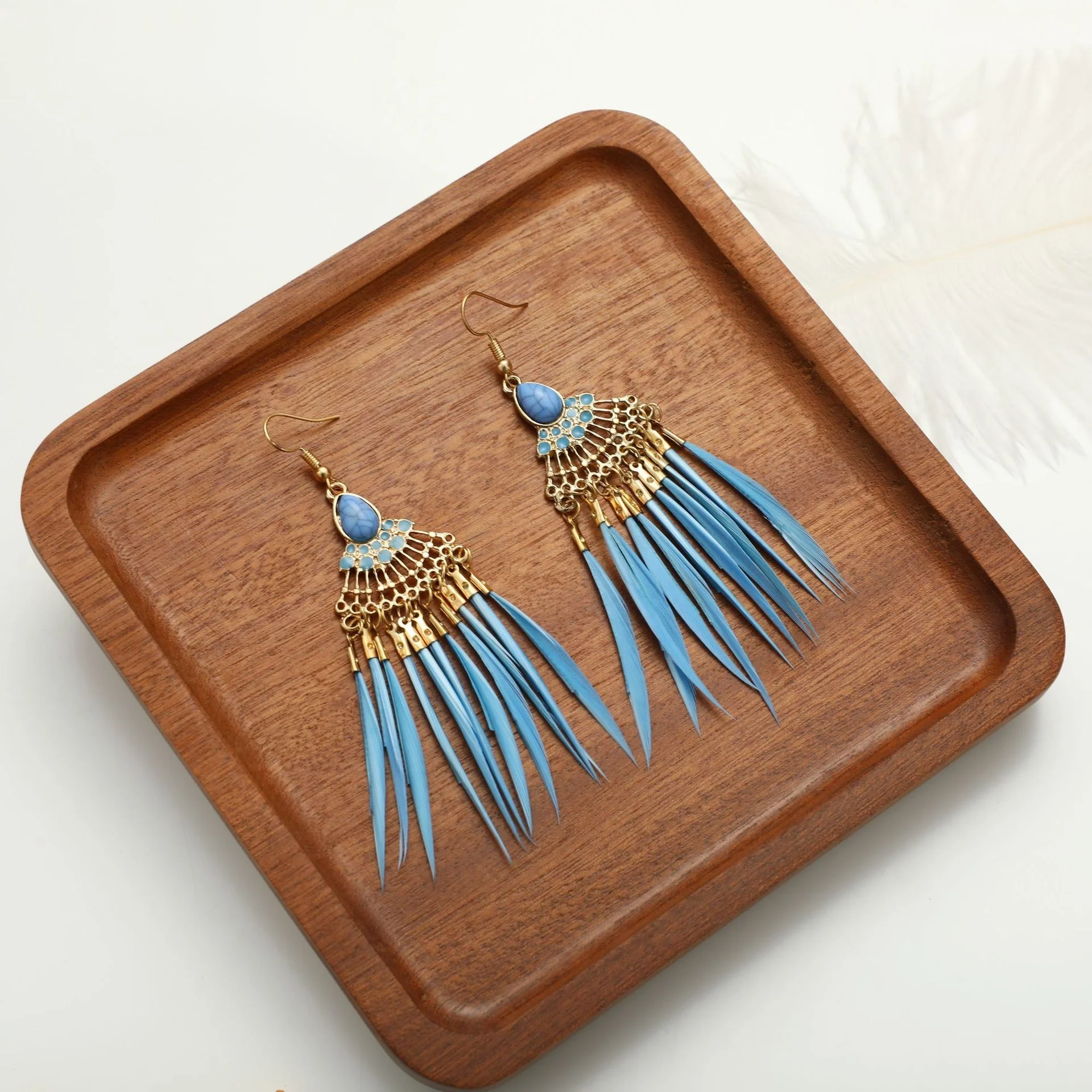 

Kaimei Amazon fan shaped silk edge feather earrings factory direct supply European ethnic bohemian feather tassel drop earrings, Many colors fyi