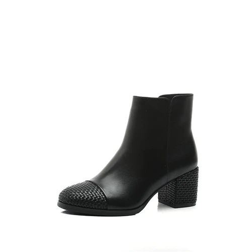 

2021 Best quality promotional genuine leather upper rubber outsole ankle ladies boots