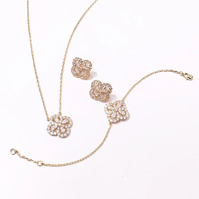 

Fashion hot four leaf copper inlaid Zircon Necklace Bracelet Earring Set women's versatile high quality jewelry