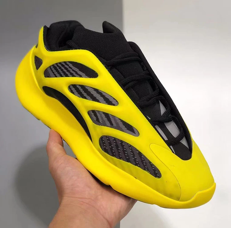 

Original High Quality Yeezy Shoes Men Fashion Yeezy 700 V3 Running Sports Shoes, Customer's request