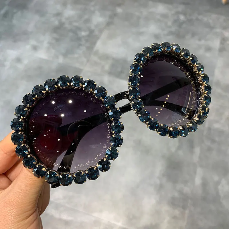 

Morvan Wholesale FREE SAMPLES Trend Sunglasses Rhinestone Luxury Retro Women shades Round Oversized Diamond Sunglasses, Custom colors