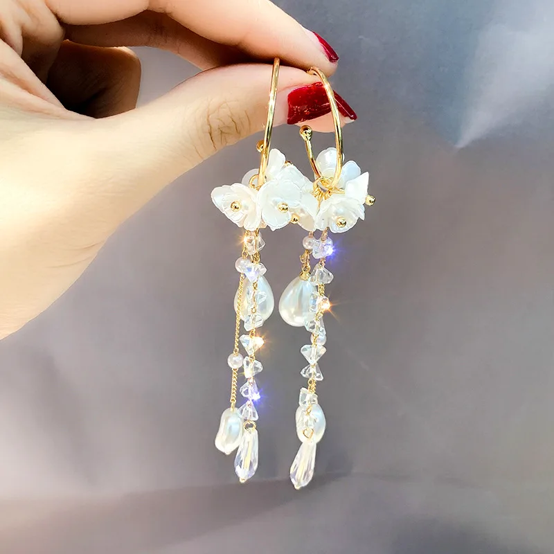

French Style Long Flower Pearl Tassel Earrings Elegant Gold plated Crystal Drop Earrings Women Jewelry, White