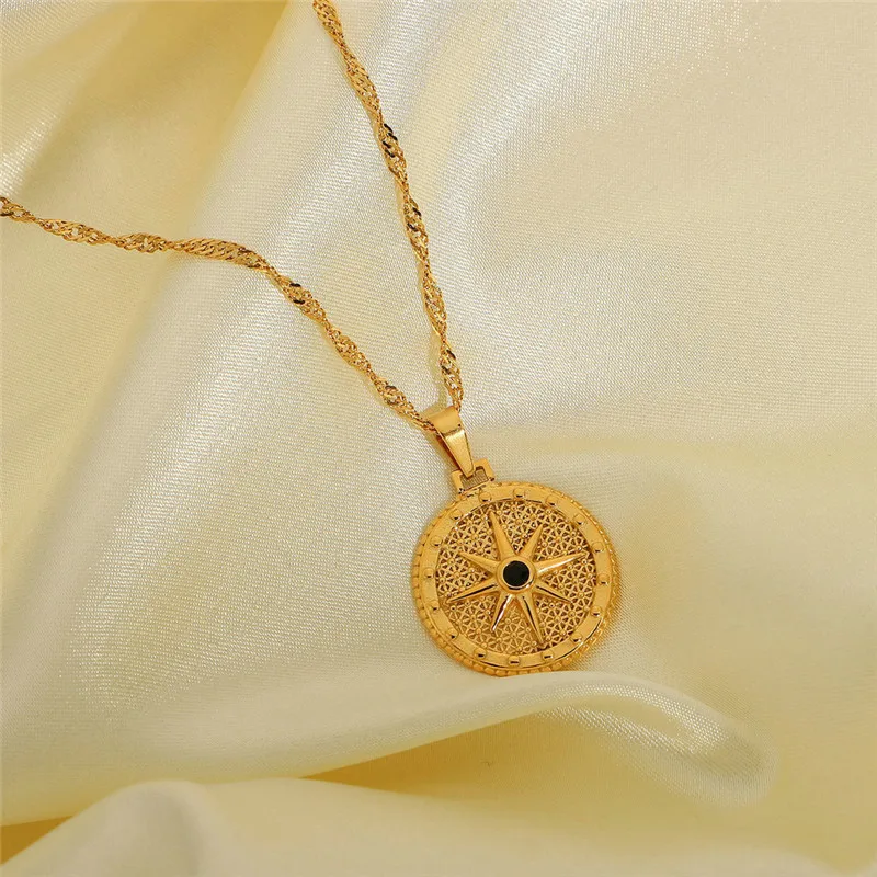 

Gattara Street Fashion Pendant Necklace INS Round Eight-pointed Star Black Diamond Stainless Steel Gold Jewelry