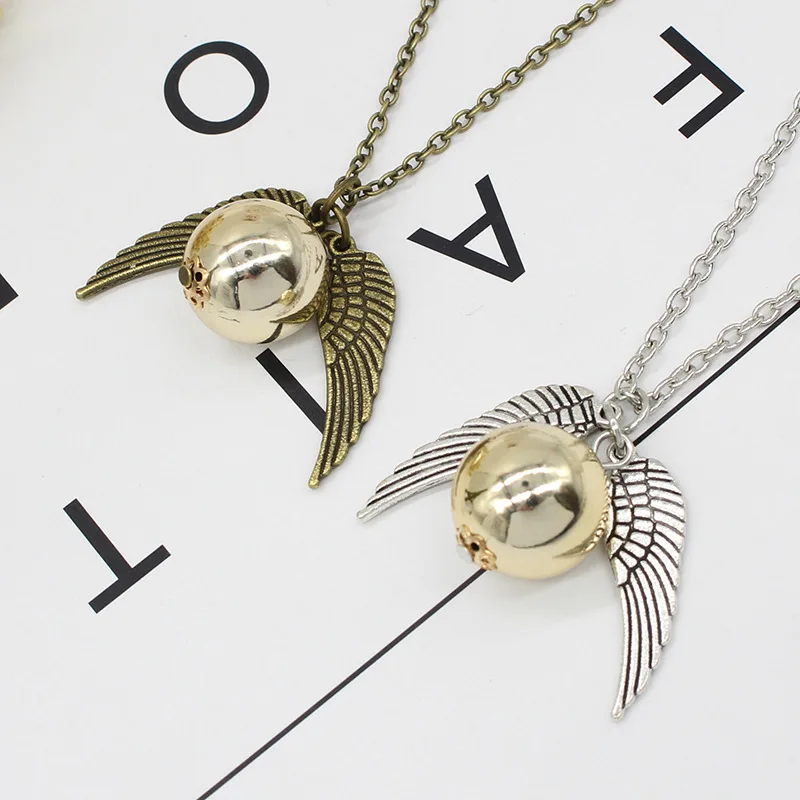 

Harried Golden Snitch Pendent Keychain Potters Bohemia Vintage Style Angel Wing Charm Keychain For Men Women Keyring, Gold /sliver