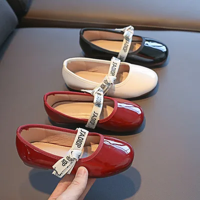 

Girls leather shoes Children Baby Girls children's flat shoes in the big Gommino spring autumn children's princess shoes, Black red,white