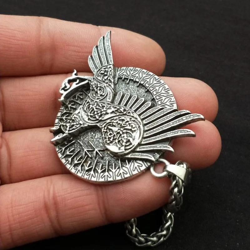 流行的乌鸦项链圆形鸟吊坠吊坠挪威维京符文护身符项链厂家直销