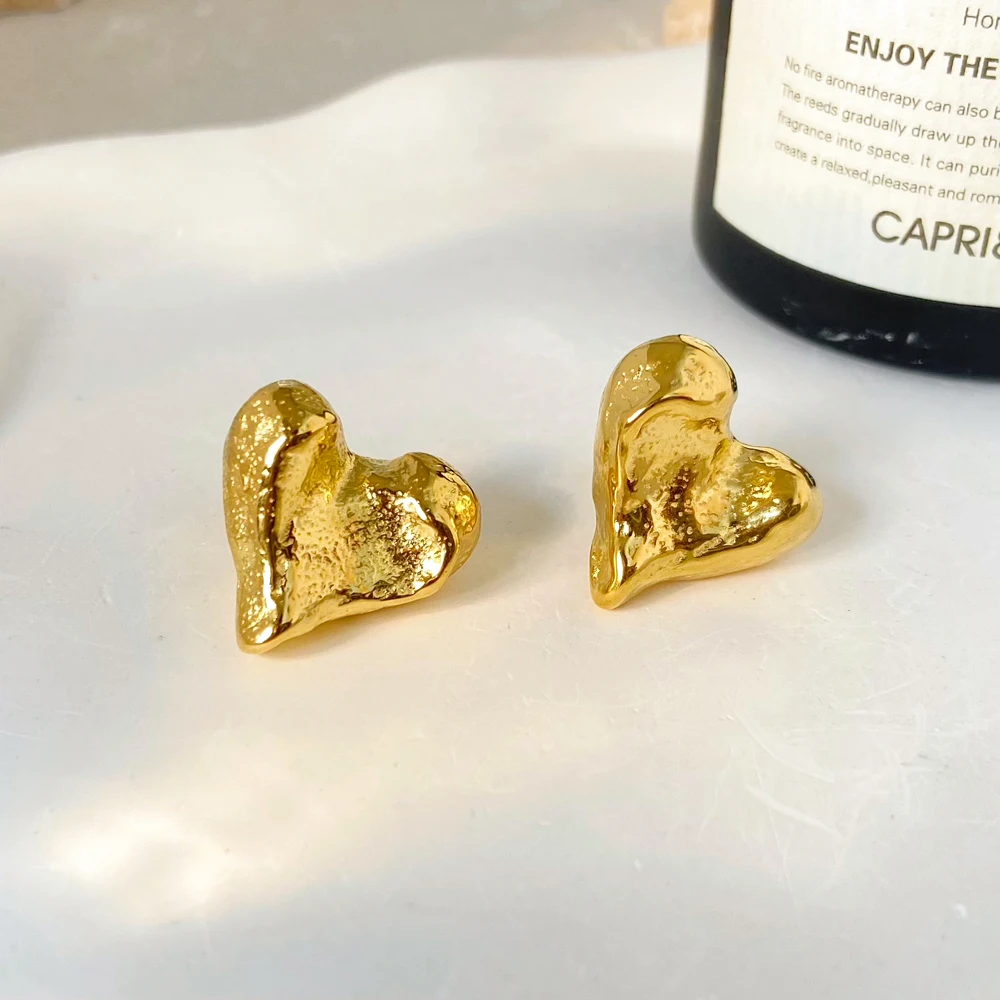 18k Gold Plated Stainless Steel Stud Earrings Vintage Jewelry Hammered Heart Earrings  For Women