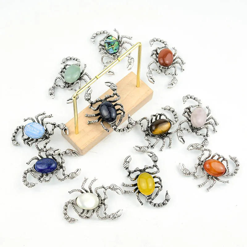 

Wholesale Natural Folk Craft Quartz Healing Crystal Necklace Oplite Crystal Brooch Pendant, Mixed