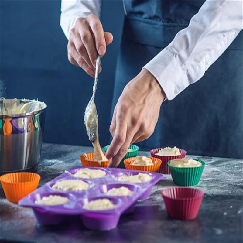

Silicone Pudding Round Mini Cake Molds, Random