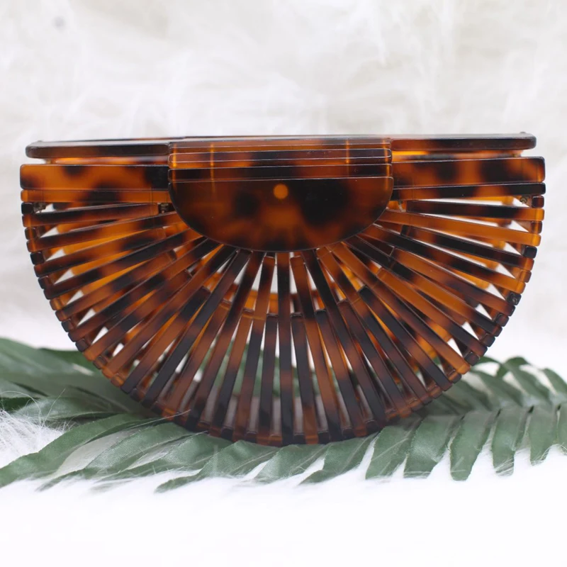 

Fashion brand semicircle mini acrylic hand bag beach hollow bag acrylic dinner bag